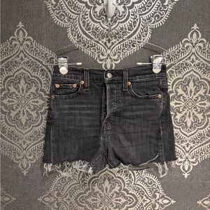 Levi Black Denim Women Shorts Sz 26